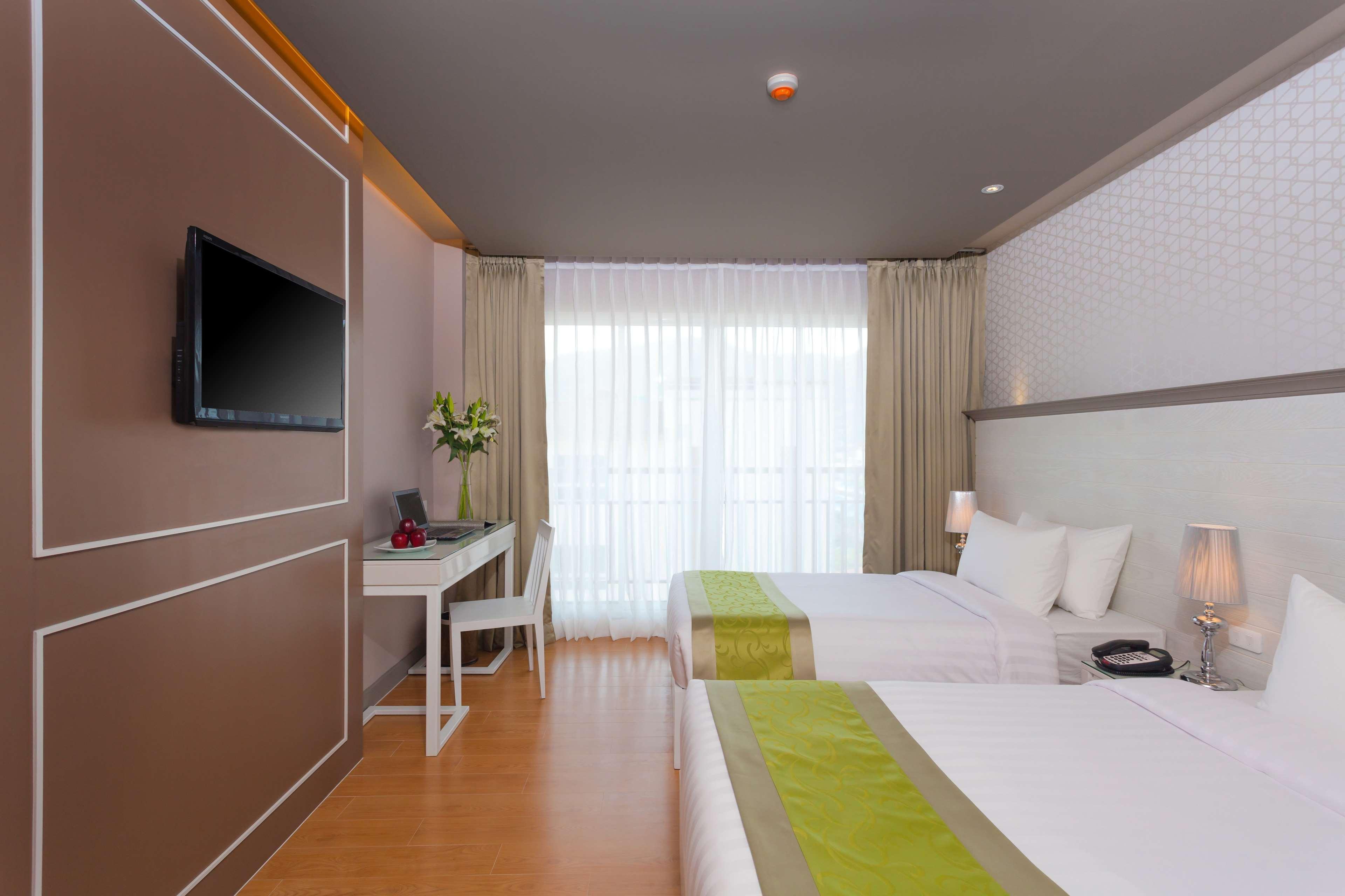 Khách sạn Western Patong