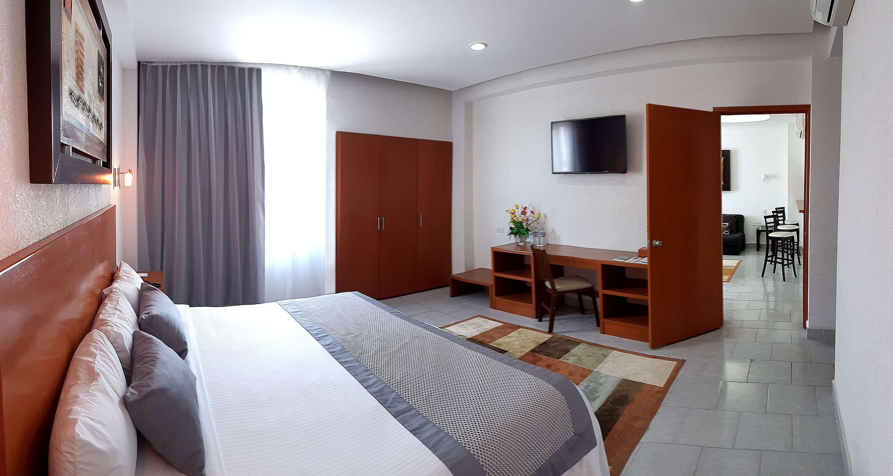 Khách sạn Western 4*