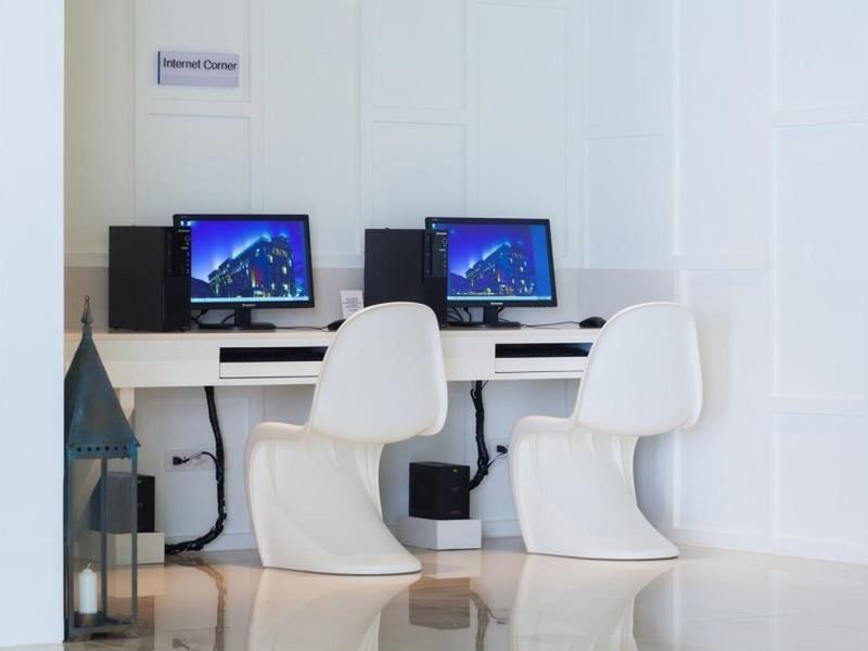 Khách sạn Western 4*